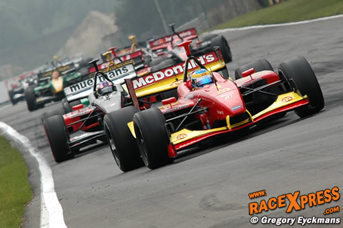 Champcar legende Sébastien Bourdais aan de leiding in Zolder